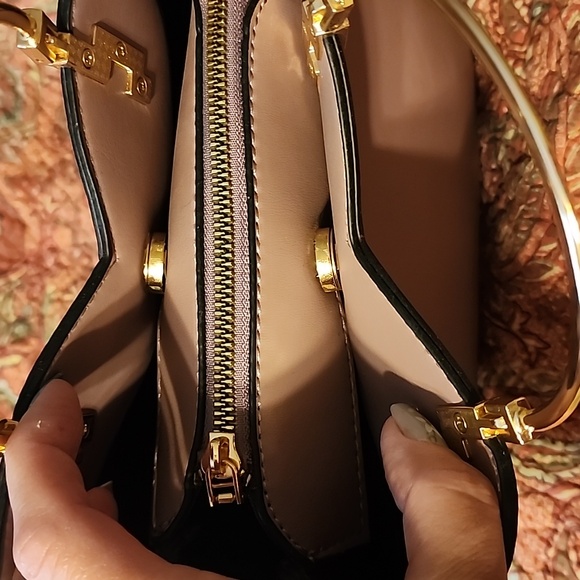 Purse - Picture 5 of 7